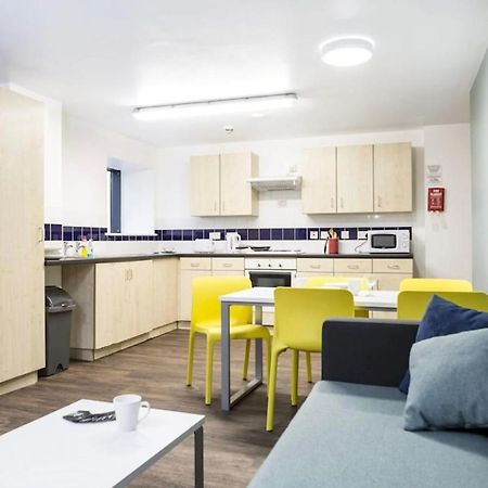 Small Double Ensuite Room Next To The City Centre Leeds  Eksteriør bilde