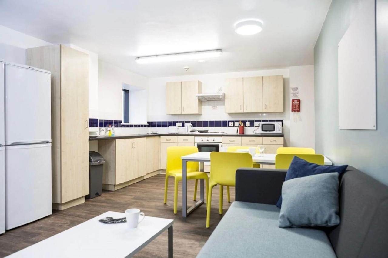 Small Double Ensuite Room Next To The City Centre Leeds  Eksteriør bilde